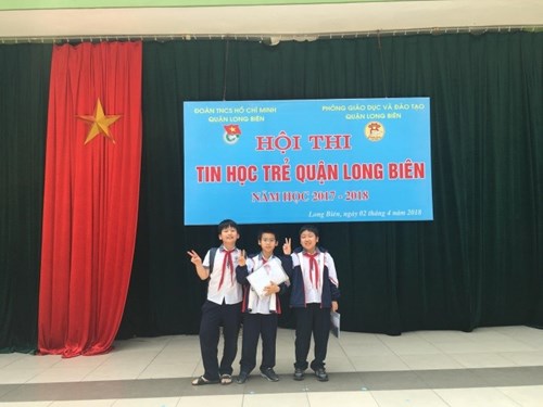 Học sinh trường Tiểu học Đô Thị Việt Hưng tham gia hội thi tin học trẻ năm 2018 quận Long Biên